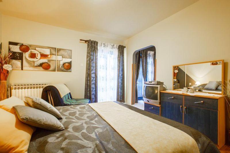 Apartmani Gilda Vrsar Buitenkant foto