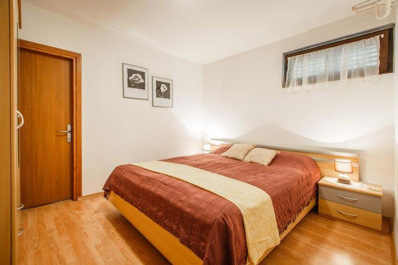 Apartmani Gilda Vrsar Buitenkant foto